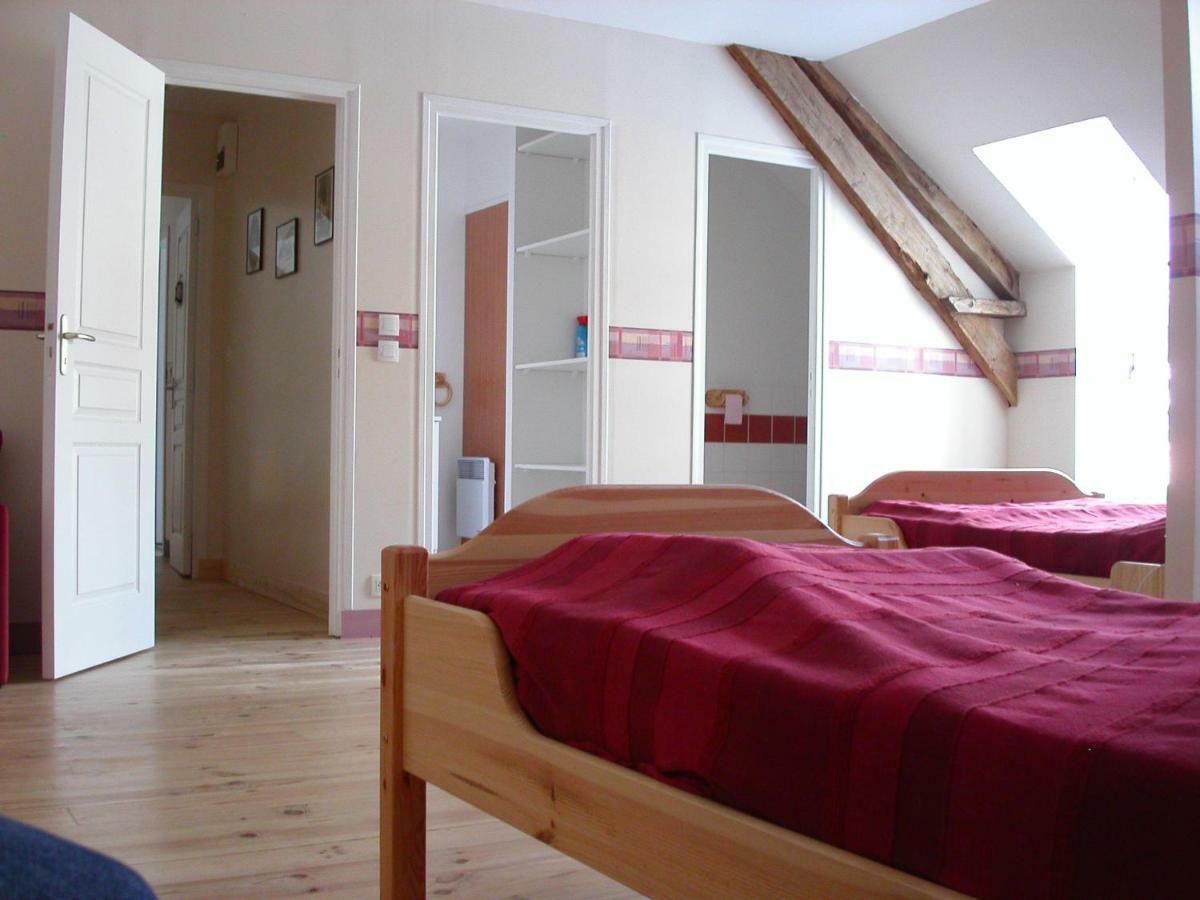Gite De La Cour Campandre-Valcongrain Phòng bức ảnh